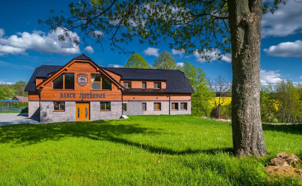 Ranch Jestrebice Hotel Hermanicky Luaran gambar