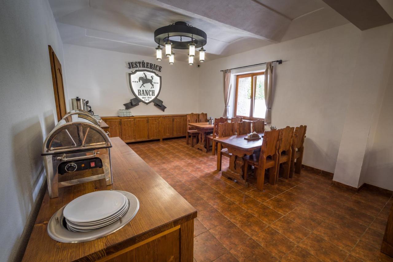 Ranch Jestrebice Hotel Hermanicky Luaran gambar