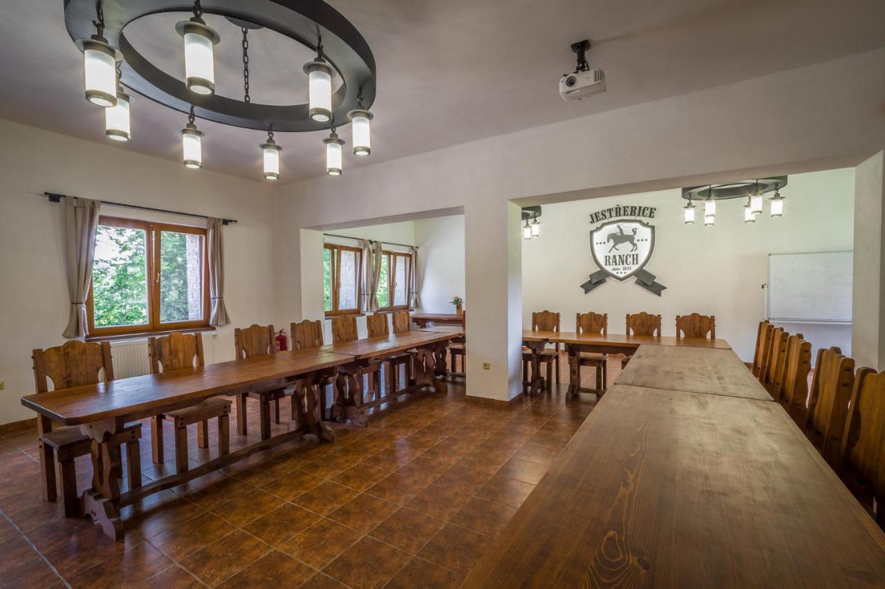 Ranch Jestrebice Hotel Hermanicky Luaran gambar